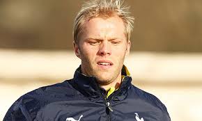 Eidur Gudjonsen grabbed a crucial equaliser to keep Bolton's resurgence under Neil Lennon going.